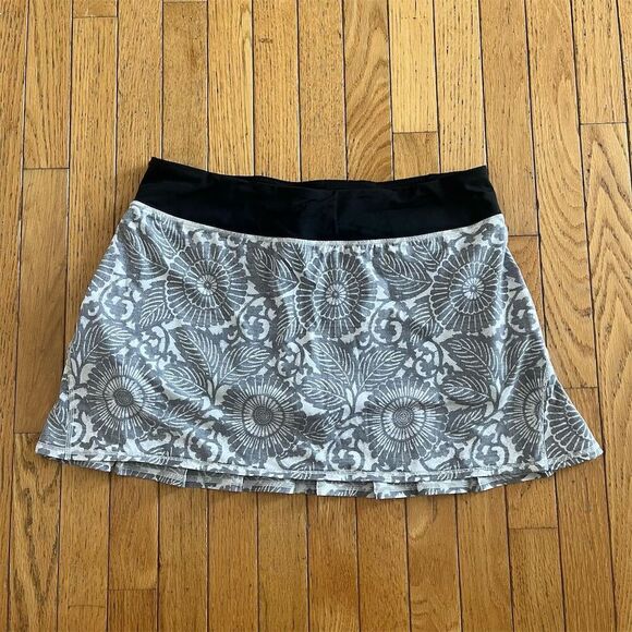 Lululemon Women's Floral Pleated Skort Size 10 Tall Multicolor - Picture 1 of 6